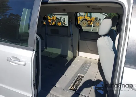 2010 Dodge Grand Caravan Se из США, поврежденный, VIN 2D4RN4DEXAR112837